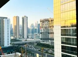 Homestay in Business Bay with City Views