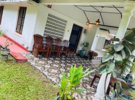 Charitha Rest, hotel v destinaci Ampara