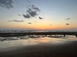 Waves End Beach Front Stay