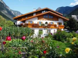 Zur Brücke in Mittewald - Your home in heart of South Tyrol, with Brixencard and free parking, ideal starting point for unforgettable excursions and outdoor adventures