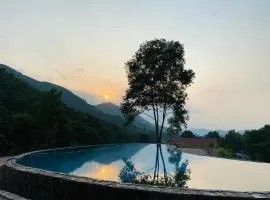 Háo Hức Village, Suoi Rao