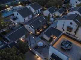 Tan Alley Wuzhen Eco and Cultural Community, hotel in Tongxiang