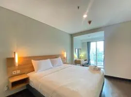 Spacious 2BR Apartment at El Royale near BIP By Travelio