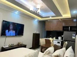 1411-304 Saekyung Pool view
