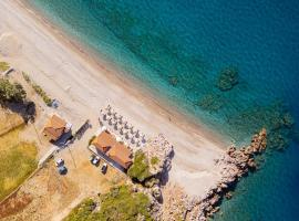 Svala SeaView beach house, hotel v destinaci Samos