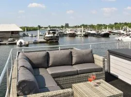 House Boat Maastricht