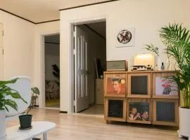 Sojin's Wood&Green House