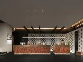 Atour S Hotel Wuhan Wuchang River Beach