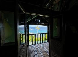 Liberty's Lodge and Diving - Apo Island