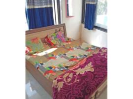 Hotel Gurukripa Homestay, Bhadaam, hotel v destinaci Rājpīpla