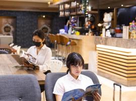 凝萃 水岸隱邸-NCH G11 Hotel، فندق في تايتشونغ