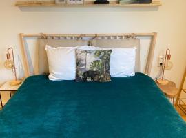 Botanique, guest house in Den Hoorn
