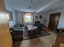 Apartment O1 - Gut ausgestattete 3-Zimmer Wohnung 78qm für 1-3 Personen 1xDZ 1xEZ, hotel v destinaci Grafenwöhr