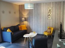 Couette et fourchette-Gite-Jacuzzi et jardin à Maredsous
