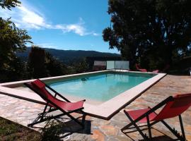 Casa Quercus Galicia a 17 minutos de Compostela!, hotel en La Estrada