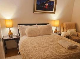 Cuisinease, Unterkunft in Ollerton