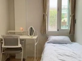 Seongdong-gu Cozy Room