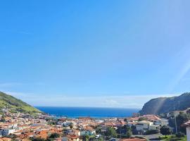 K&K Apartments, hotel em Machico