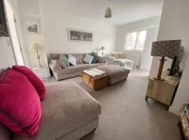 House Launton Village - close to Tythe Barn, Blenheim Palace & Bicester Shopping