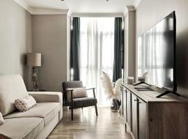 Apt 1B LuxuryRentalsMurcia, hotel in Murcia