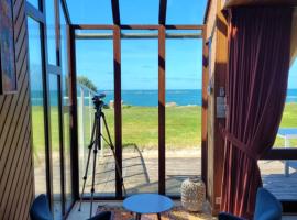 Maison de la dune, vue mer et accès plage direct, Hotel in Plouescat