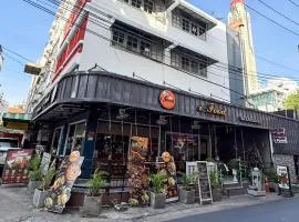 JC House Hotel