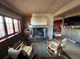 Spacious cabin with beautiful Geilo views, cabin nghỉ dưỡng ở Geilo