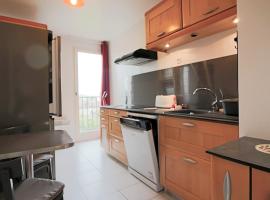 Comme à la maison entre Fontainebleau et Moret sur Loing, hotel in Champagne-sur-Seine