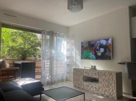 Saint-Cloud में, होटल Appartement terrasse proche paris