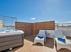 Sliema Modern Duplex Penthouse with Jacuzzi