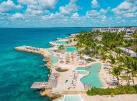 TRACADERO Beach Club & Holidays Rentals, hotel with parking in Bayahibe