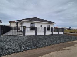 Luca House, casa de campo em Remetea Mare