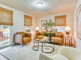 half Mi to High Point University Quaint Abode!, hotel v destinaci High Point