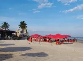 Kitnet Centro Mongaguá Beira Mar - com garagem