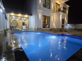 White House Villa