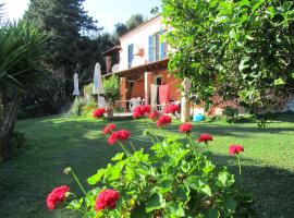 Villa Leena, alojamiento en la playa en Paramonas