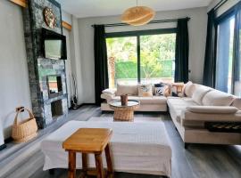 Akyaka Kitesurf Villas 1 Tüm Villa Özel Havuz ve Bahçeli, hotel v destinaci Mugla