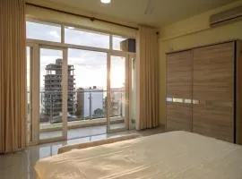 JOY HOLIDAY INN apartment