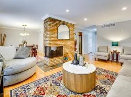 Fire Pit and Yard Family Home in Farmington Hills!