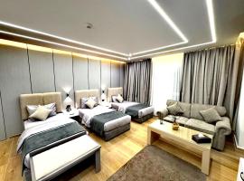 Queens Suite Hotel, hotel em Beirute