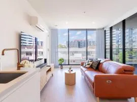 Modern Luxury 2B2B Sky Garden SmartTV