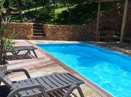 Suítes Recanto Petrópolis、ペトロポリスのアパートメント