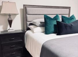 Deluxe Queen Room Vancouver West, hotel in Vancouver