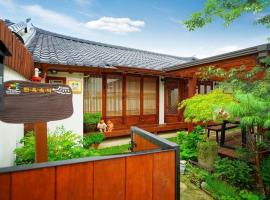 Haneulae Jeonju Hanok Village Accommodation