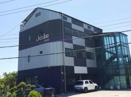 J cube home stay n pension, hotel a Seogwipo