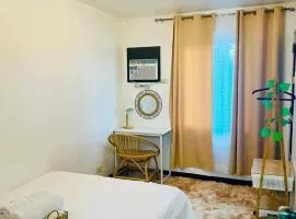 Eclectic Haven at Urban Deca Homes - 2 bedroom micro unit near SM City , IT Park & Ayala Mall - N0 PARKING