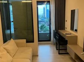 Luxury Condo Libary Pool Gym BTS King Bed