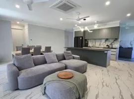 41RedPebbles Villa in Redlynch,Cairns QLD