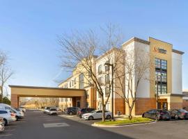 Comfort Inn & Suites Arlington Heights - Schaumburg, hotel v destinaci Arlington Heights
