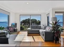 Nicolas Escape panoramic views luxury and space